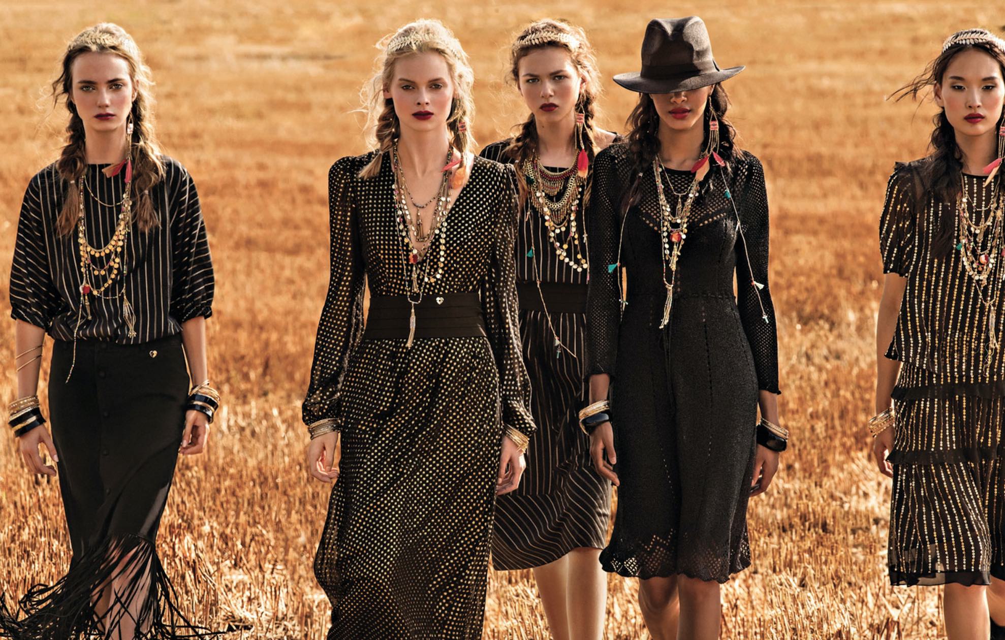 TWINSET reveals the Spring-Summer 2018 Campaign